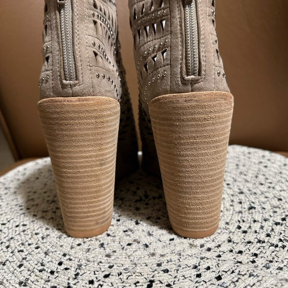 Jeffrey Campbell brown wedges. - Picture 7 of 8